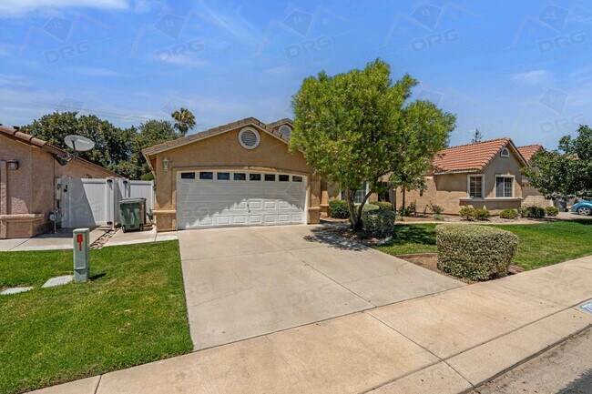 Building Photo - 2713 Mozart Dr