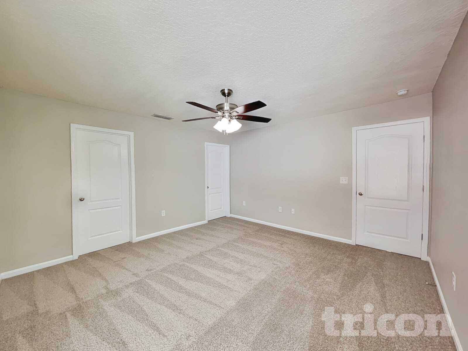 Building Photo - 8048 Meadow Walk Ln