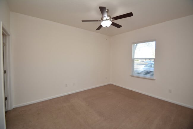 Building Photo - "Charming 3-Bedroom Condo Haven in St. Aug...