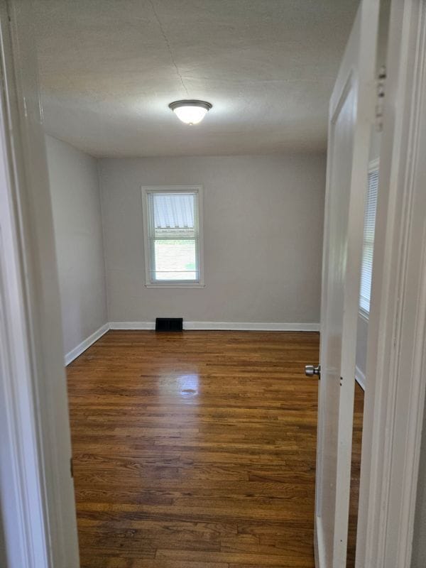 Building Photo - 6415 Perry Dr