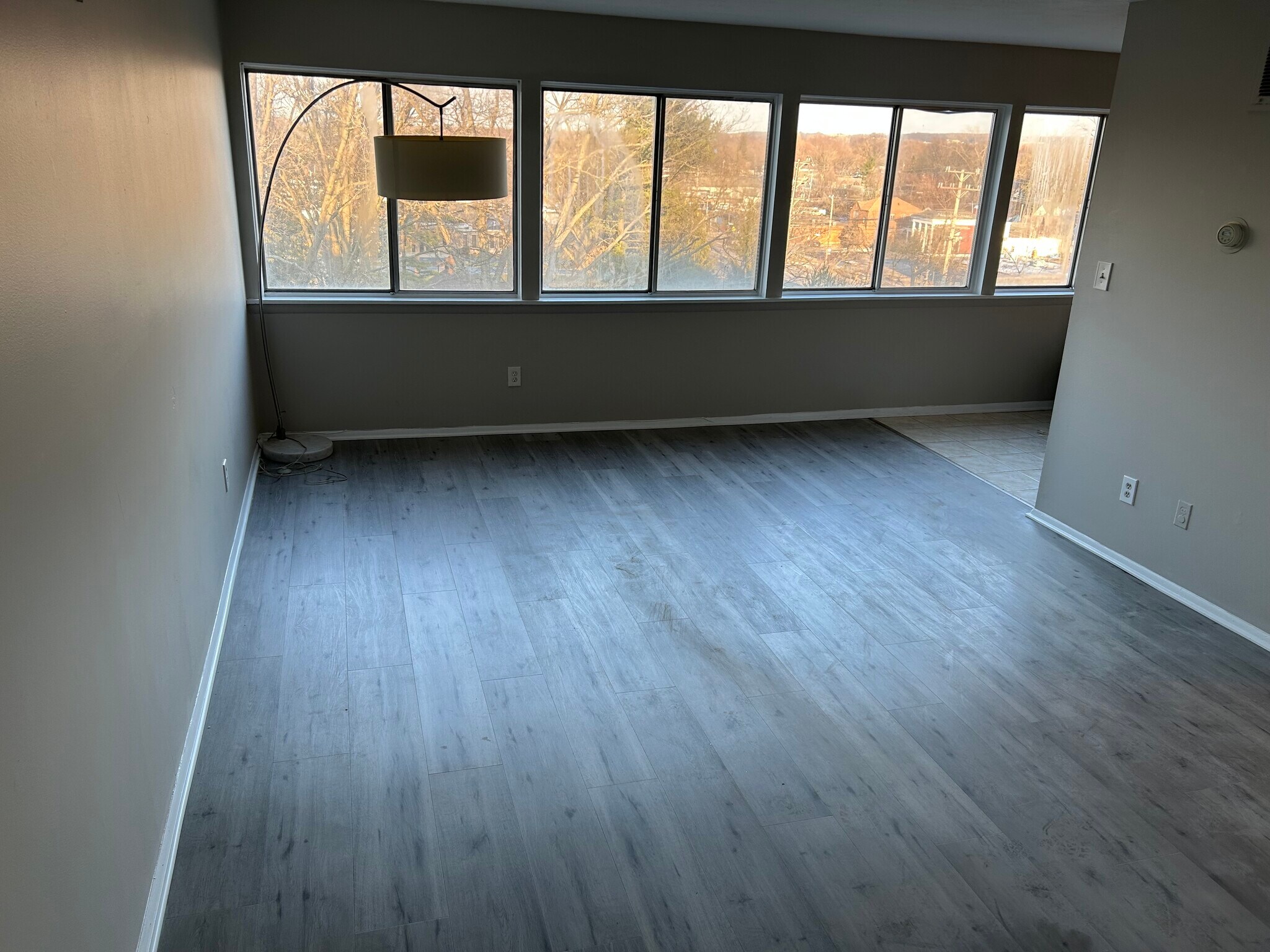 Building Photo - 6640 Pearl Rd