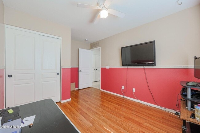 Building Photo - 5268 S 239th Dr