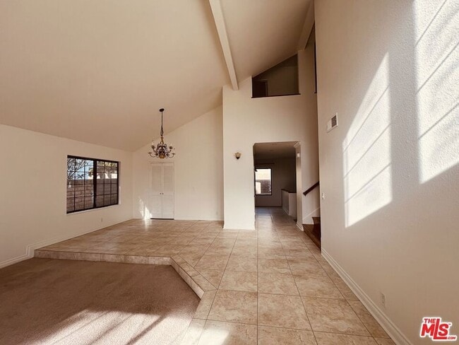 Building Photo - 5241 W Goldenwood Dr