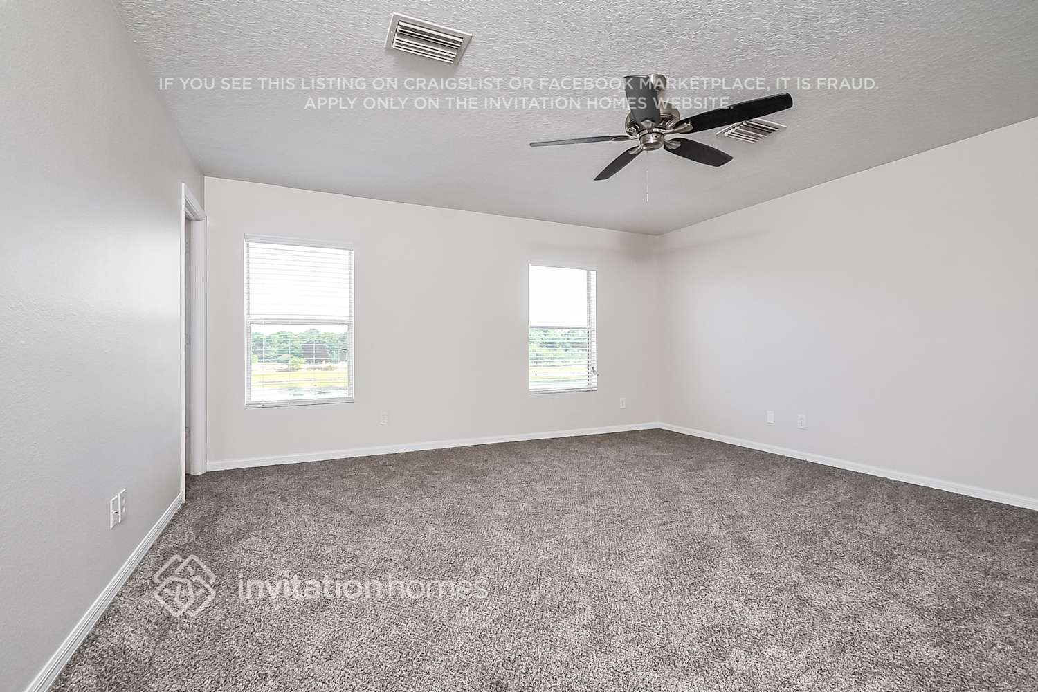 Building Photo - 11017 Golden Silence Dr