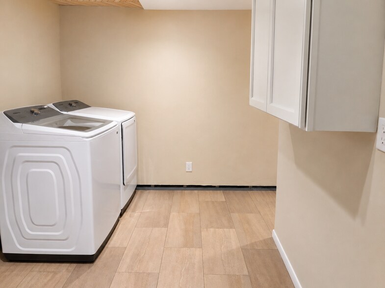 Building Photo - 1509 Bannister Dr