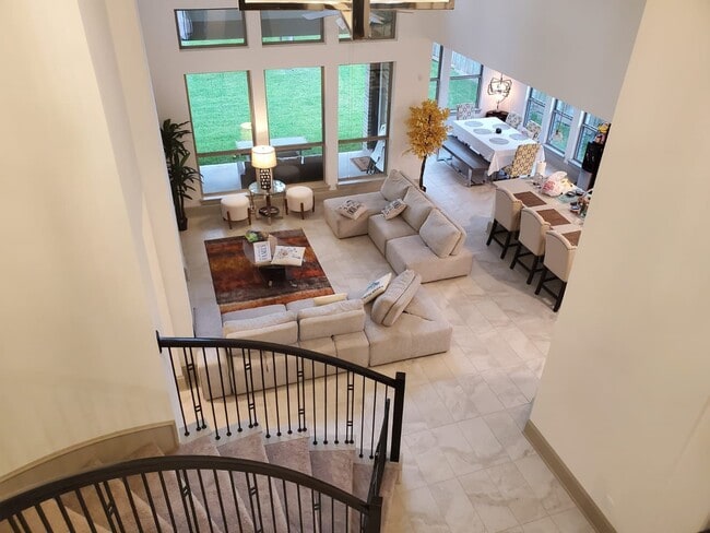 Building Photo - 111 Dorado Sky Ct