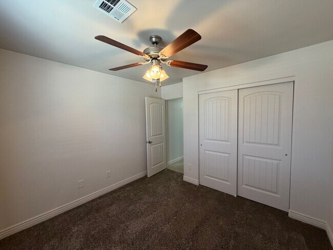 Building Photo - NICE 3 BED BATH WITH SOLAR!
