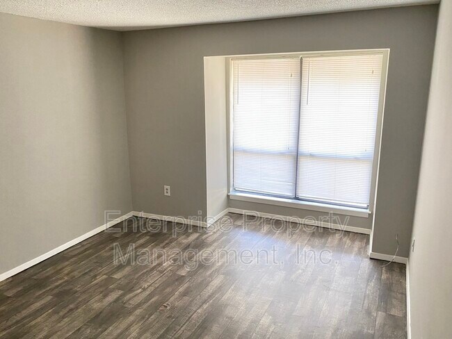 Building Photo - 2769 Sonora Dr