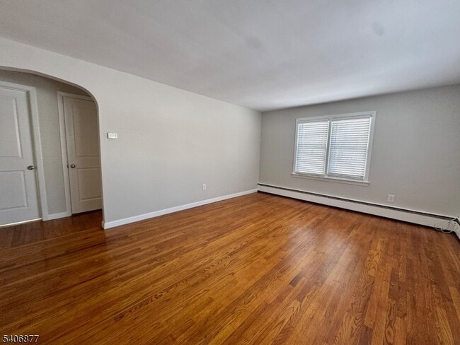 Building Photo - 156 E Prospect St