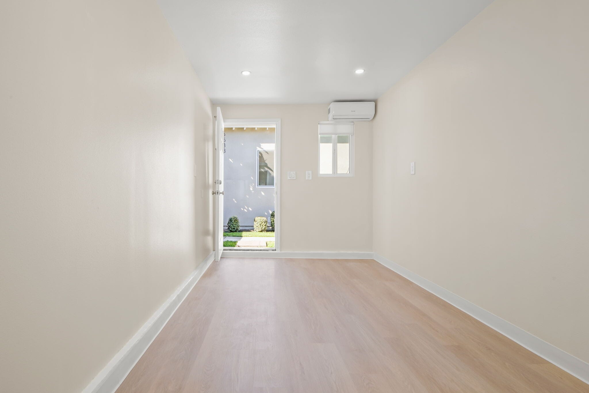 Bonus Room - 6533 Ben Ave