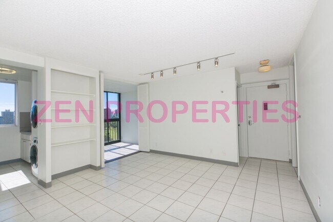 Building Photo - a 2 bdrm, 2 bath unit with 2 prkg at Fairway House for rent