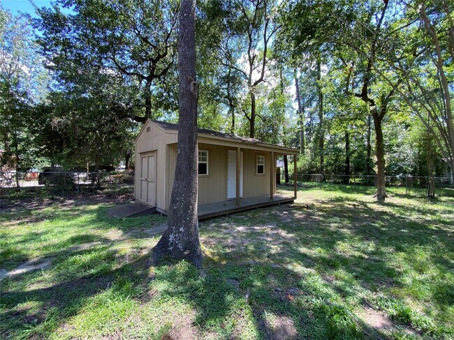 Building Photo - 26411 Maplewood Dr