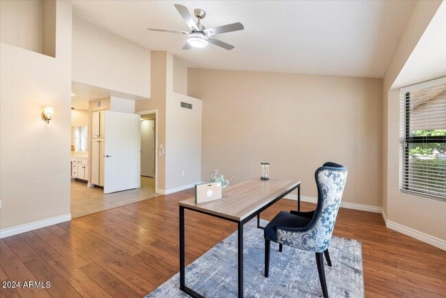 Building Photo - 12318 W Fieldstone Dr