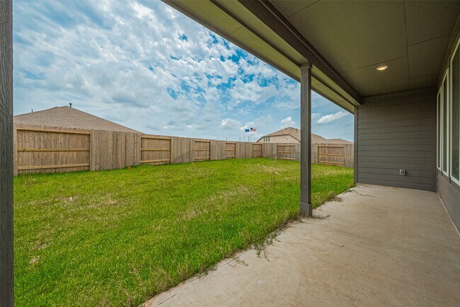 Building Photo - 26615 Coast Redwood Dr