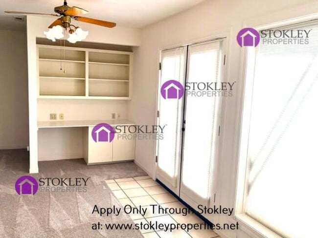 Building Photo - 2234 Oakvale Rd