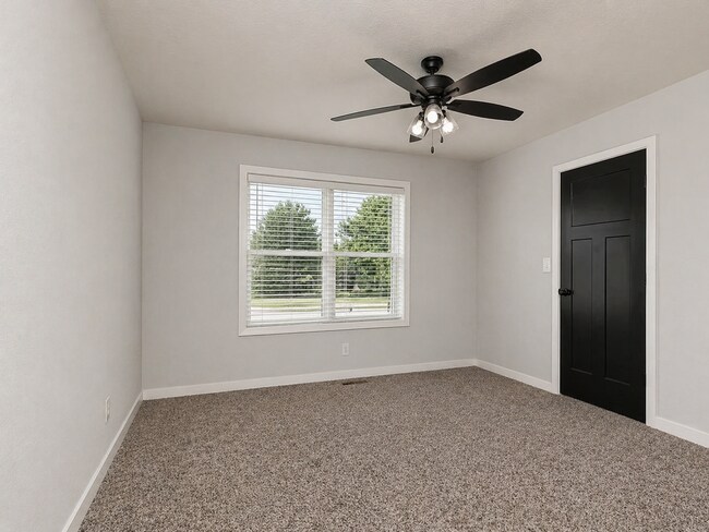 Building Photo - Your Dream Home Just Hit the Market – Don’t Miss Out!