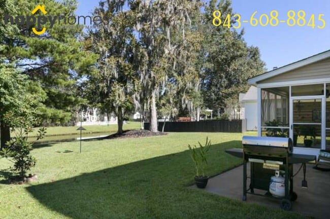 Building Photo - Beautiful 3x2.5 situated in the Grand Oaks Plantation community!