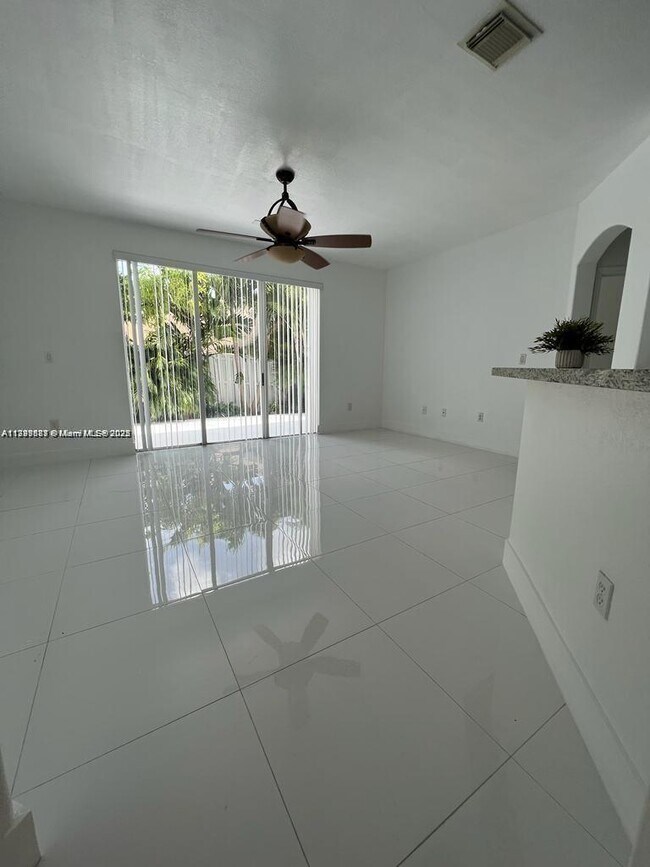 Building Photo - 11300 NW 74th Terrace