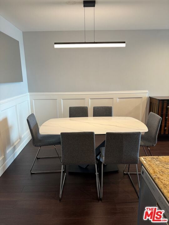 Building Photo - 8530 Holloway Dr
