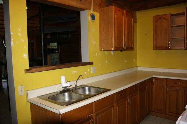 Building Photo - 1309 Patricks Point Dr