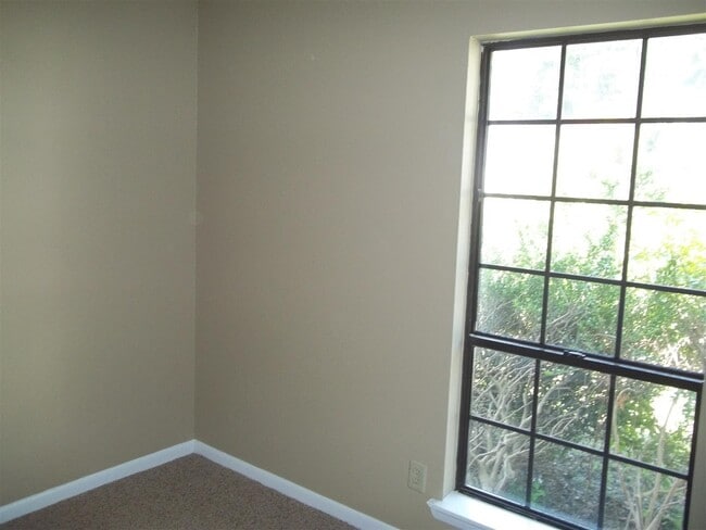 Building Photo - Spring Lake, NC 28390