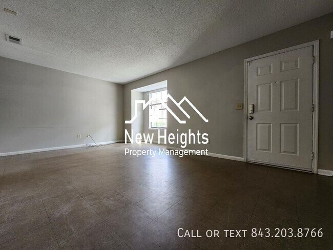 Building Photo - 4091 Cedars Pkwy