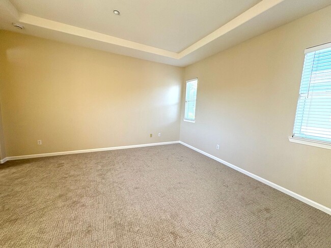 Building Photo - Beautiful 4 Bed 2.5 Bath Garin Ranch Home