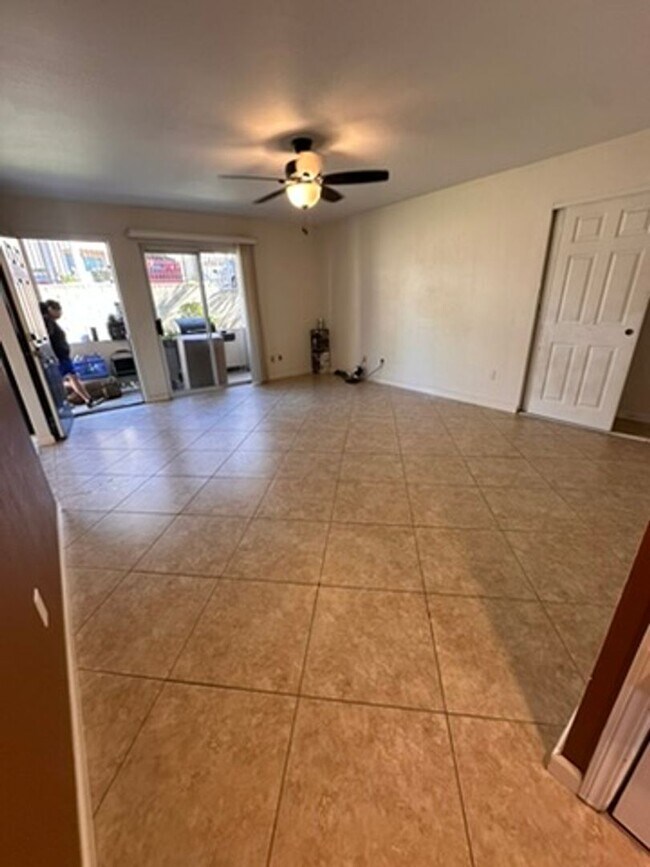 Building Photo - 2BD | 2BA Condo in Spring Valley!