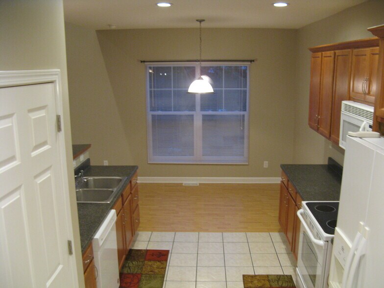 Building Photo - 347 Sheraton Dr NW