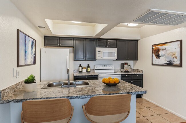 Building Photo - Papago Buttes III