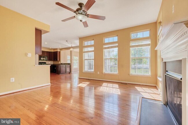 Building Photo - 42245 Sweet Ct