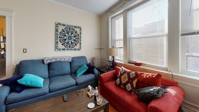 Building Photo - 129 Chiswick Rd