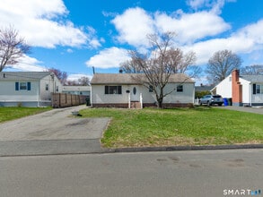 Building Photo - 97 Brussels Ave