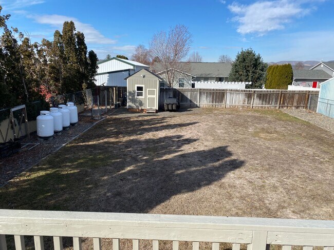 Building Photo - 4-bedroom / 2 bath Home located in a Heights area in Clarkston, WA