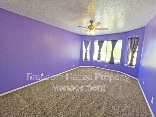Building Photo - 2250 S Ambush St