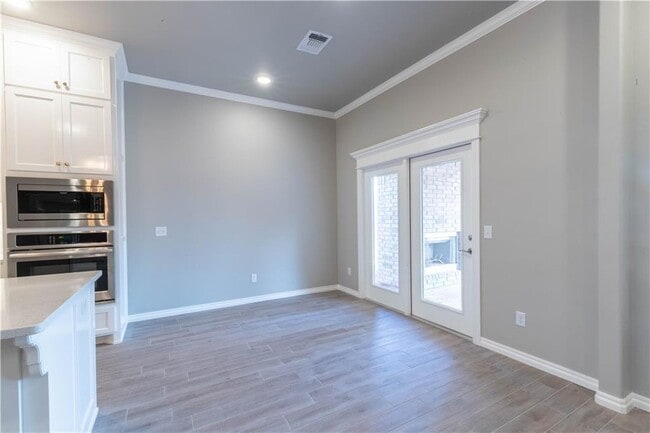 Building Photo - 7925 Sweetgum St