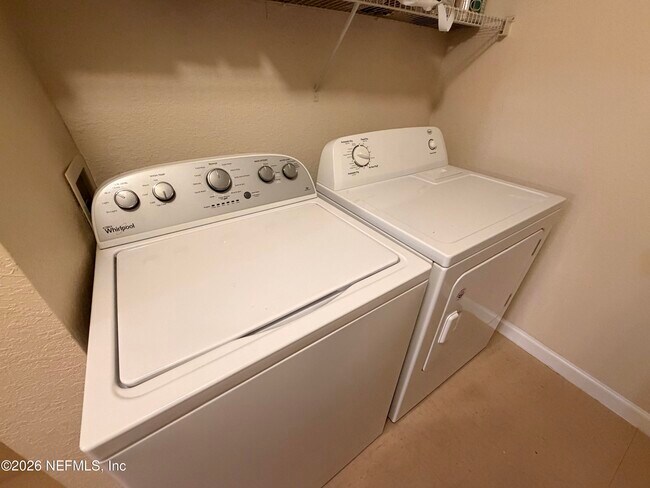 Building Photo - 10075 Gate Pkwy