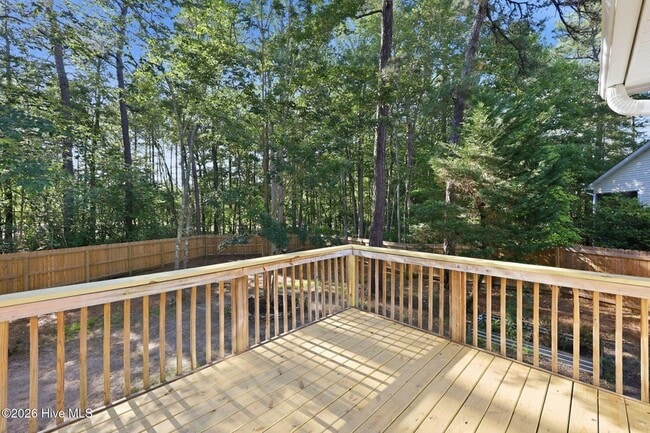 Building Photo - 14 Juniper Ln
