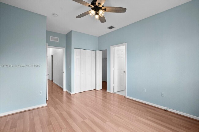 Building Photo - 6455 Catalina Ln