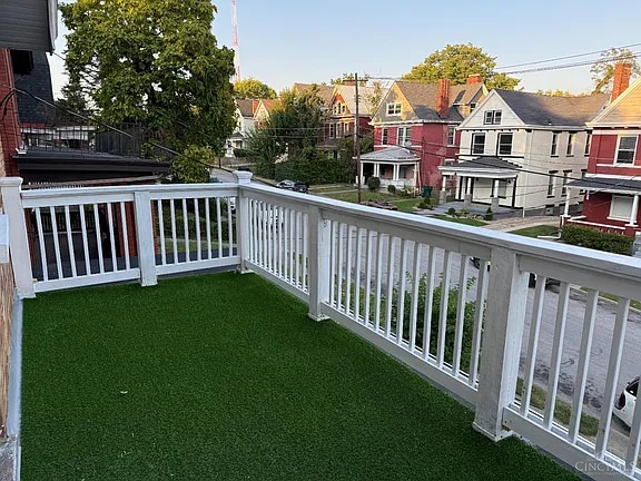 2nd floor balcony - 2025 Burnet Ave