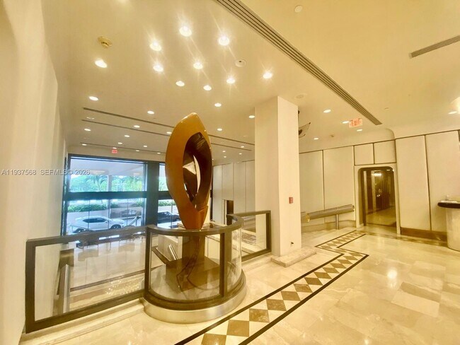 Building Photo - 1800 NE 114th St