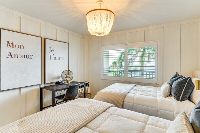 Building Photo - 4263 Bay Beach Ln