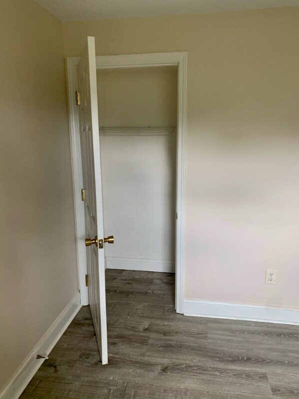 Building Photo - 1355 N Main St