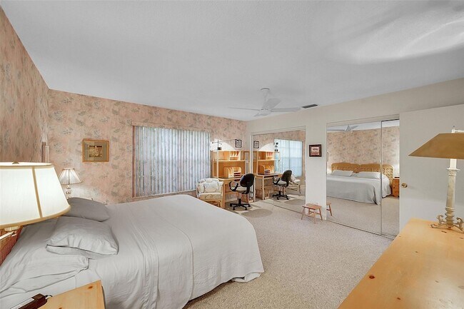 Building Photo - 724 Nantucket Cir