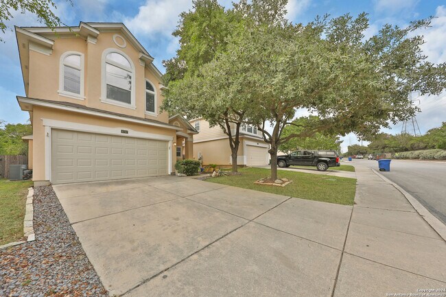 Building Photo - 4707 Shavano Ct