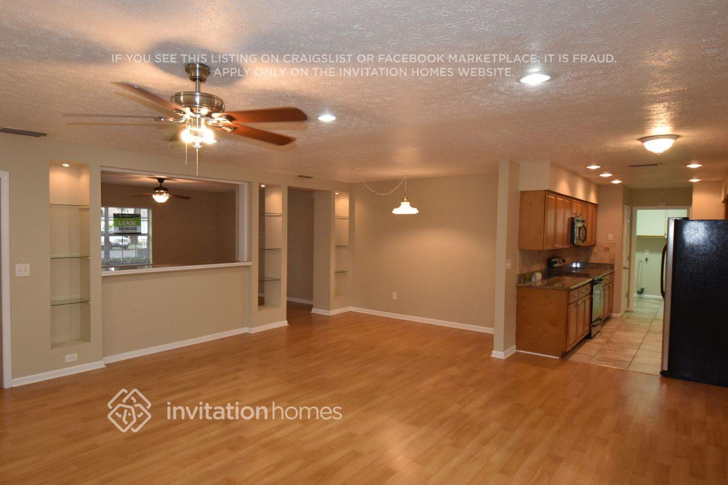 Building Photo - 2933 Forest Cir