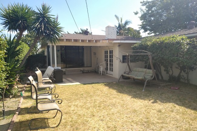 Building Photo - 11621 Susan Ave