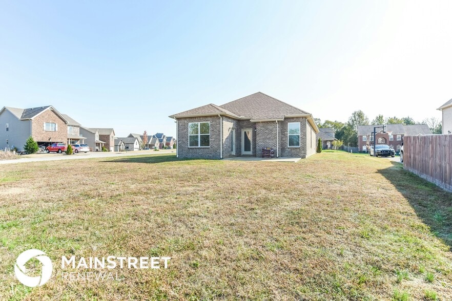 Building Photo - 2015 Lincoln Rd