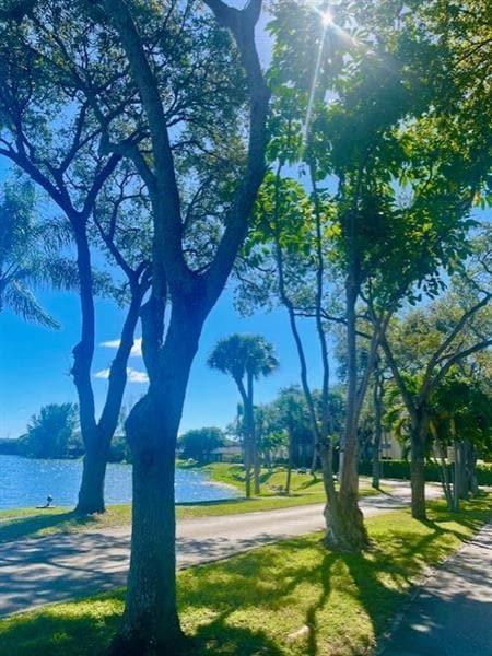 Building Photo - 3590 Blue Lake Dr