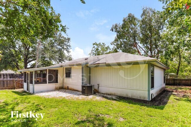 Building Photo - 650 Watling Ln